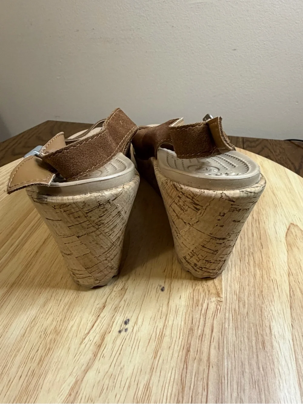Crocs women’s A-Leigh Wedge sandals